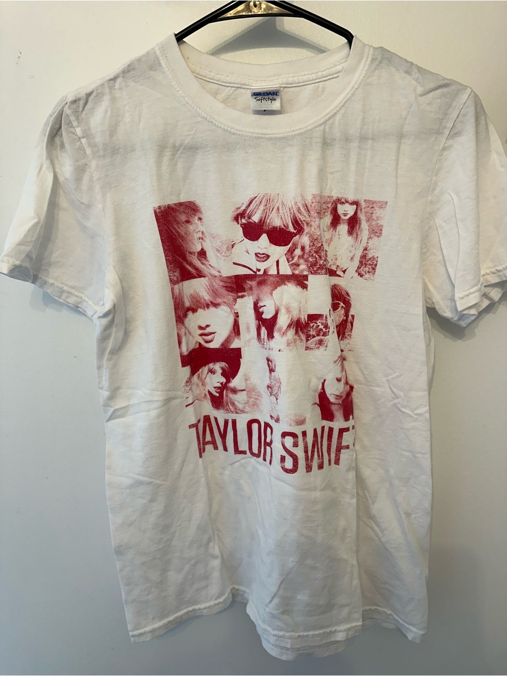 Taylor Swift t-shirt